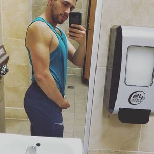 Meet your Posher, Cj